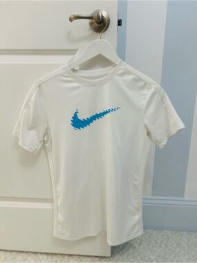Nike White Performance Tee with Aqua Blue Swoosh Size XL